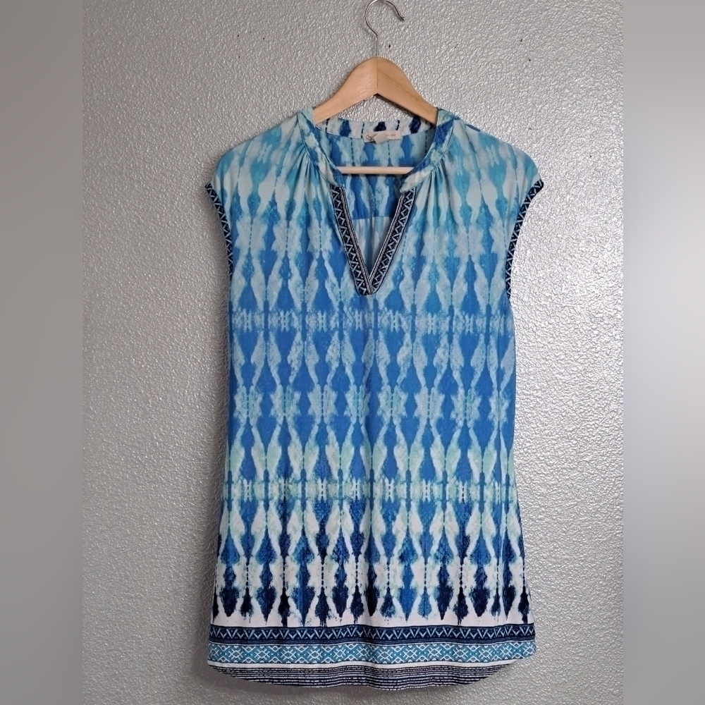 Established 1962 Blue Sleeveless Tunic Size L